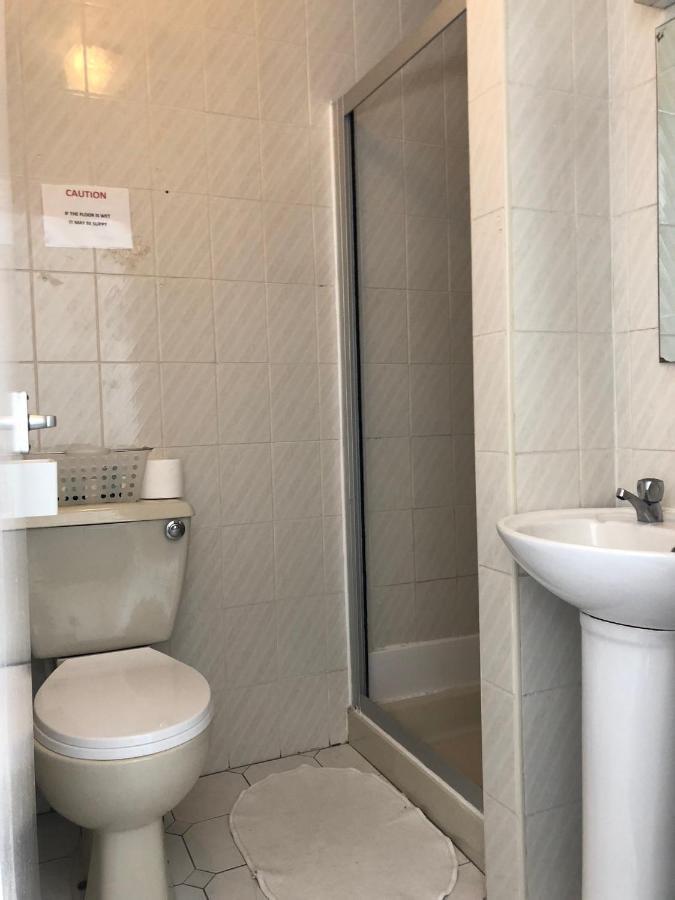 Ultimate Family Guest House Blackpool Kültér fotó