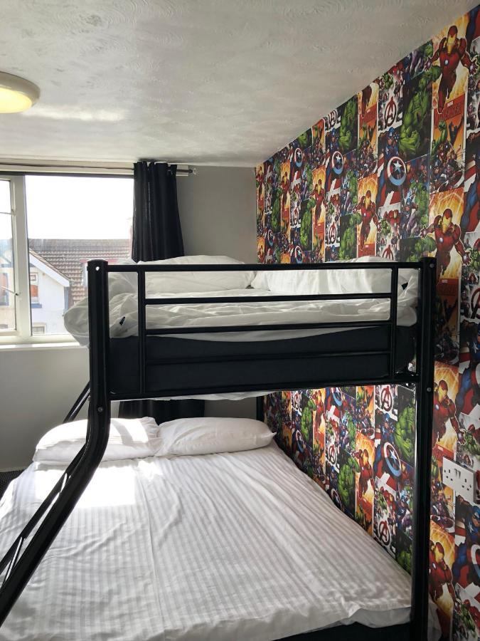 Ultimate Family Guest House Blackpool Kültér fotó