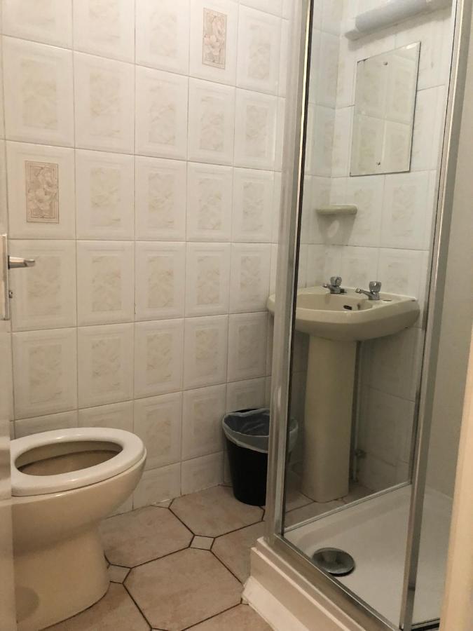 Ultimate Family Guest House Blackpool Kültér fotó